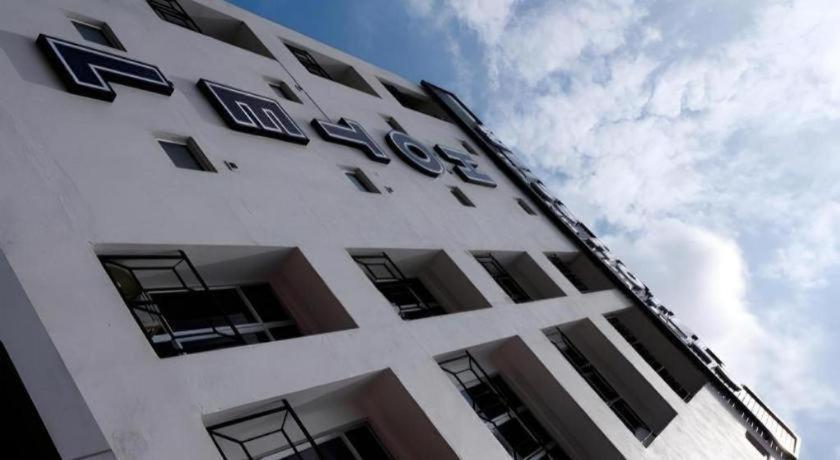 Weiss Hotels Kepong Baru 2/35