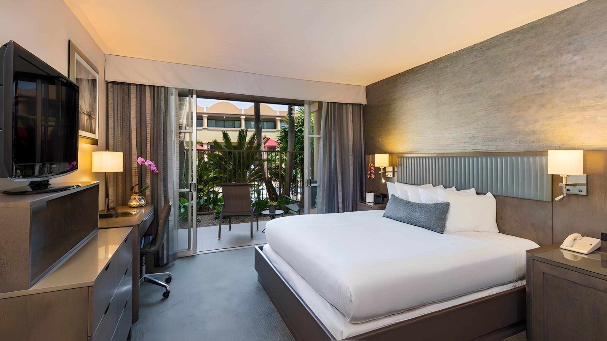STANDARD, KING BED