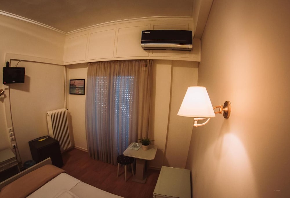 Hotel King Pyrros 25/38