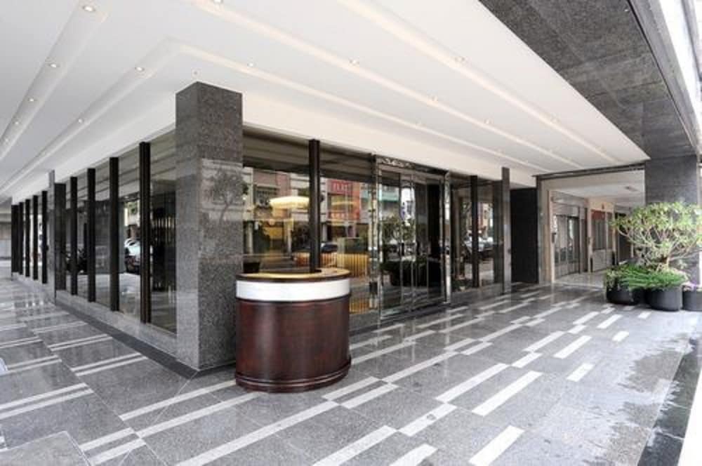INTERNATIONAL CITIZEN HOTEL 6/26