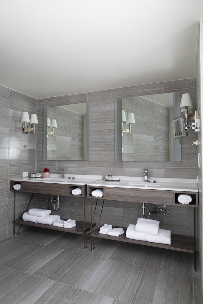 Crowne Plaza Atlanta Perimeter At Ravinia 20/78