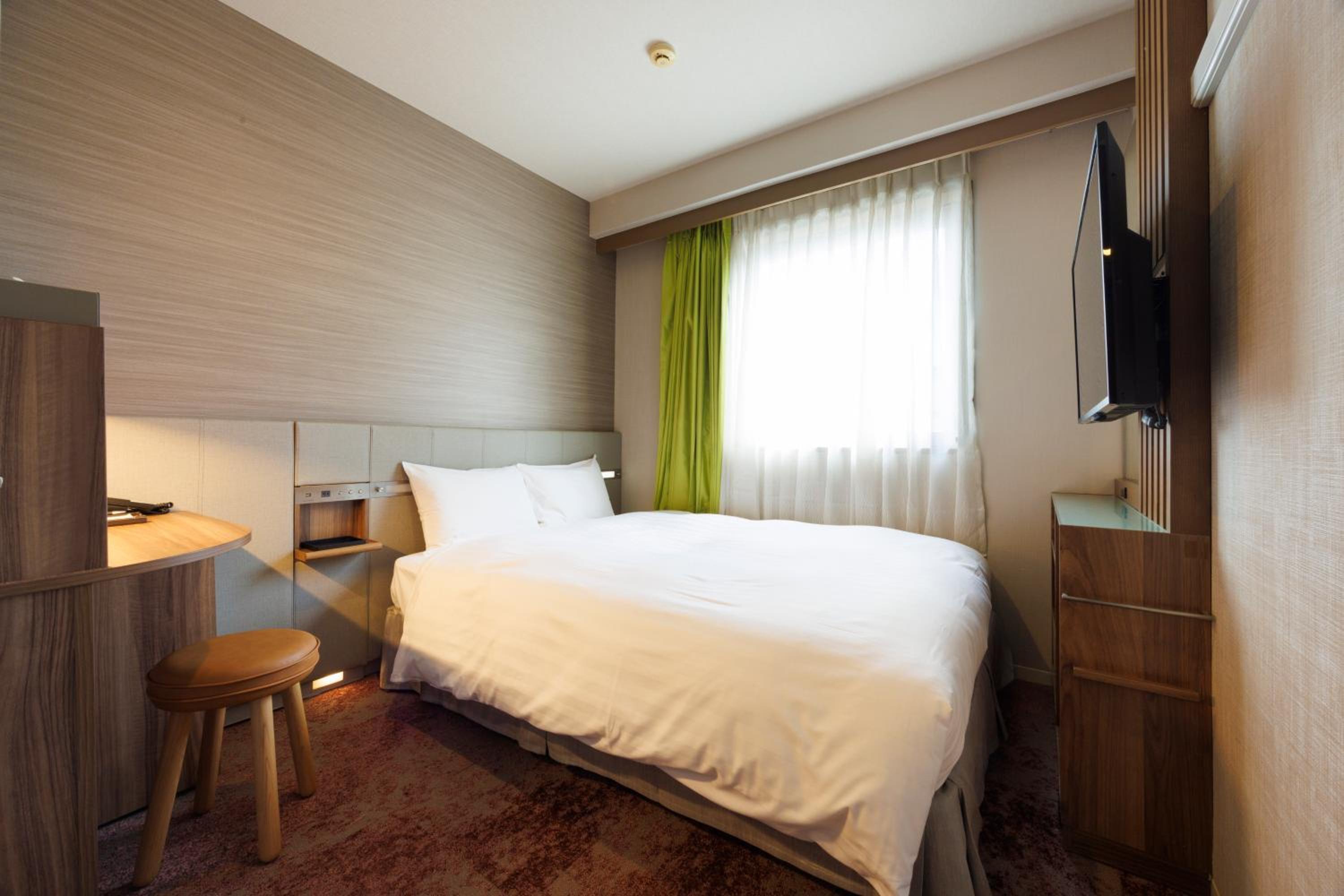 SMART, SUPERIOR, DOUBLE BED