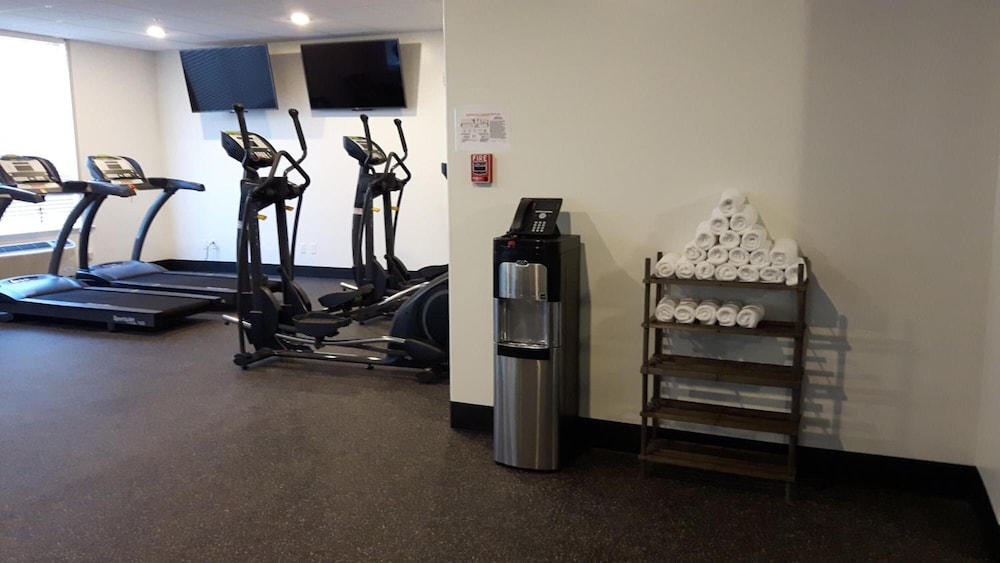 Encore Suites By Service Plus Inns 34/58
