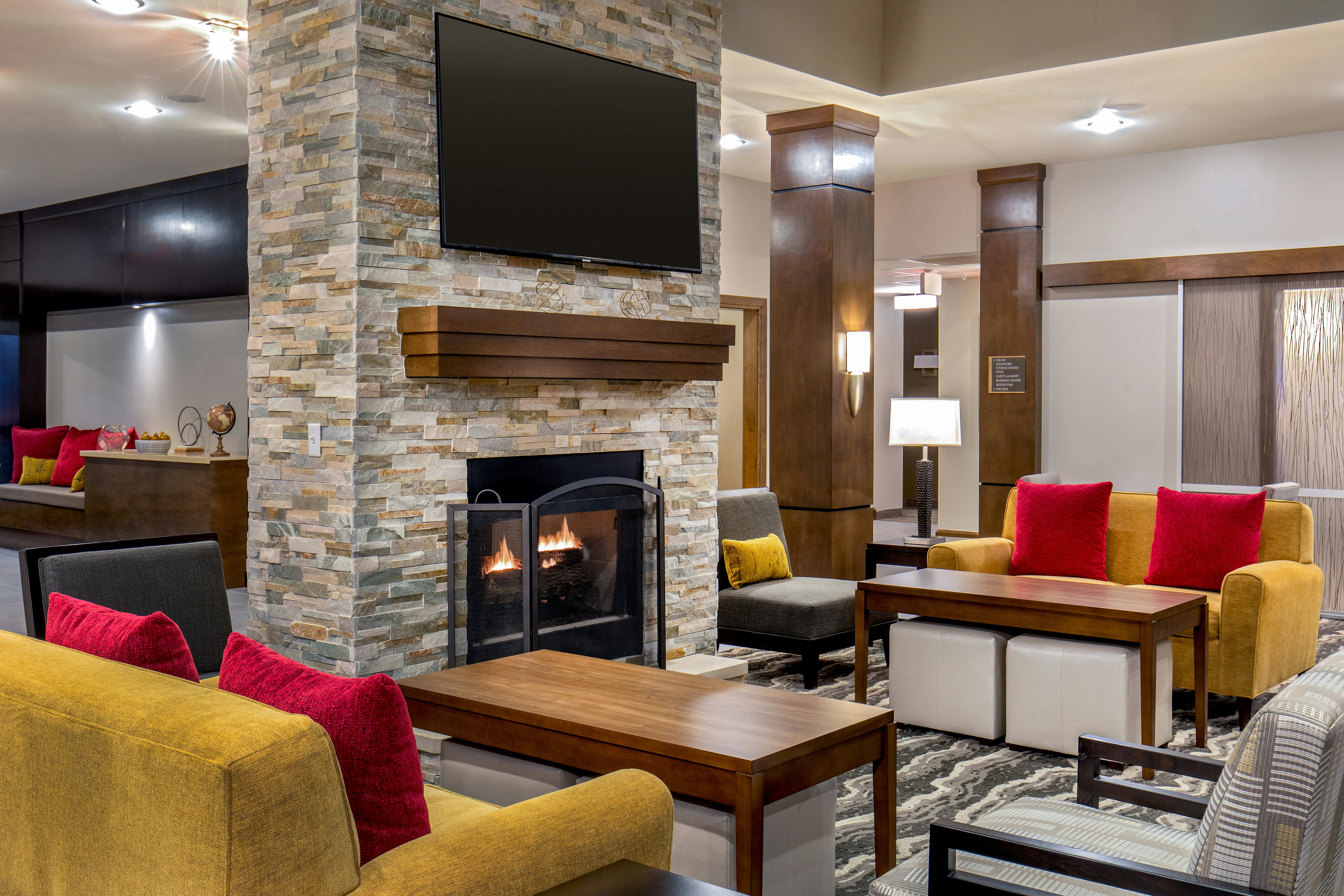 Staybridge Suites Charlottesville Airport 26/53