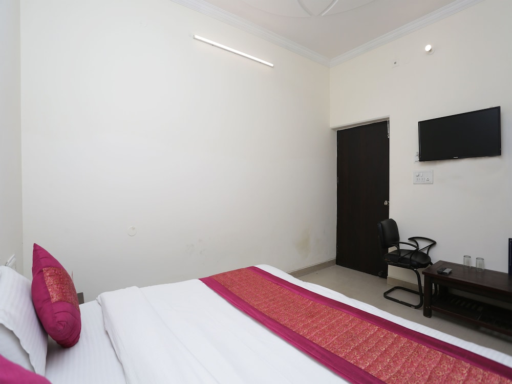 OYO 12868 Hotel City Lite 12/17