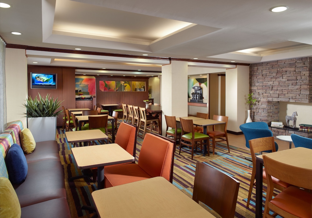 Fairfield Inn & Suites Clarksville 18/21