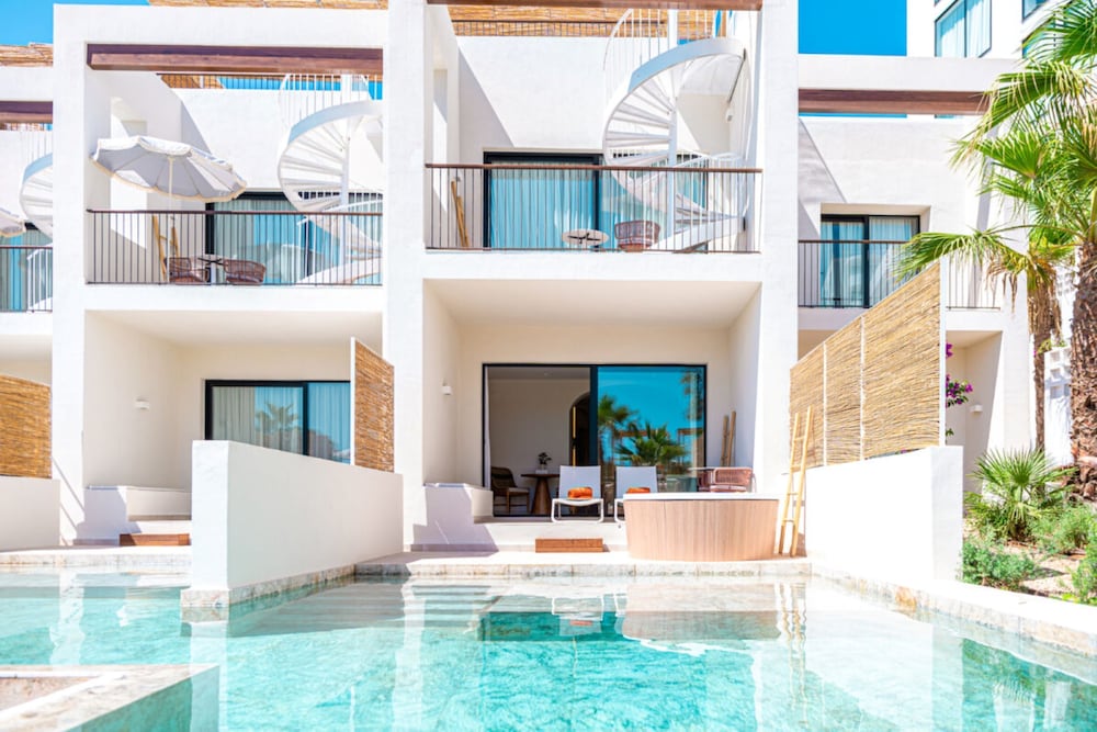 The Signature Level at TRS Ibiza Hotel 3/60