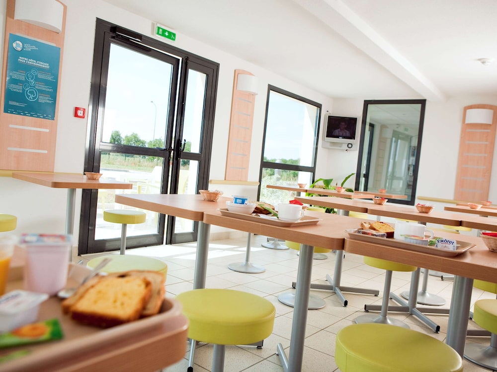 Ibis Budget Niort Est La Creche 23/32