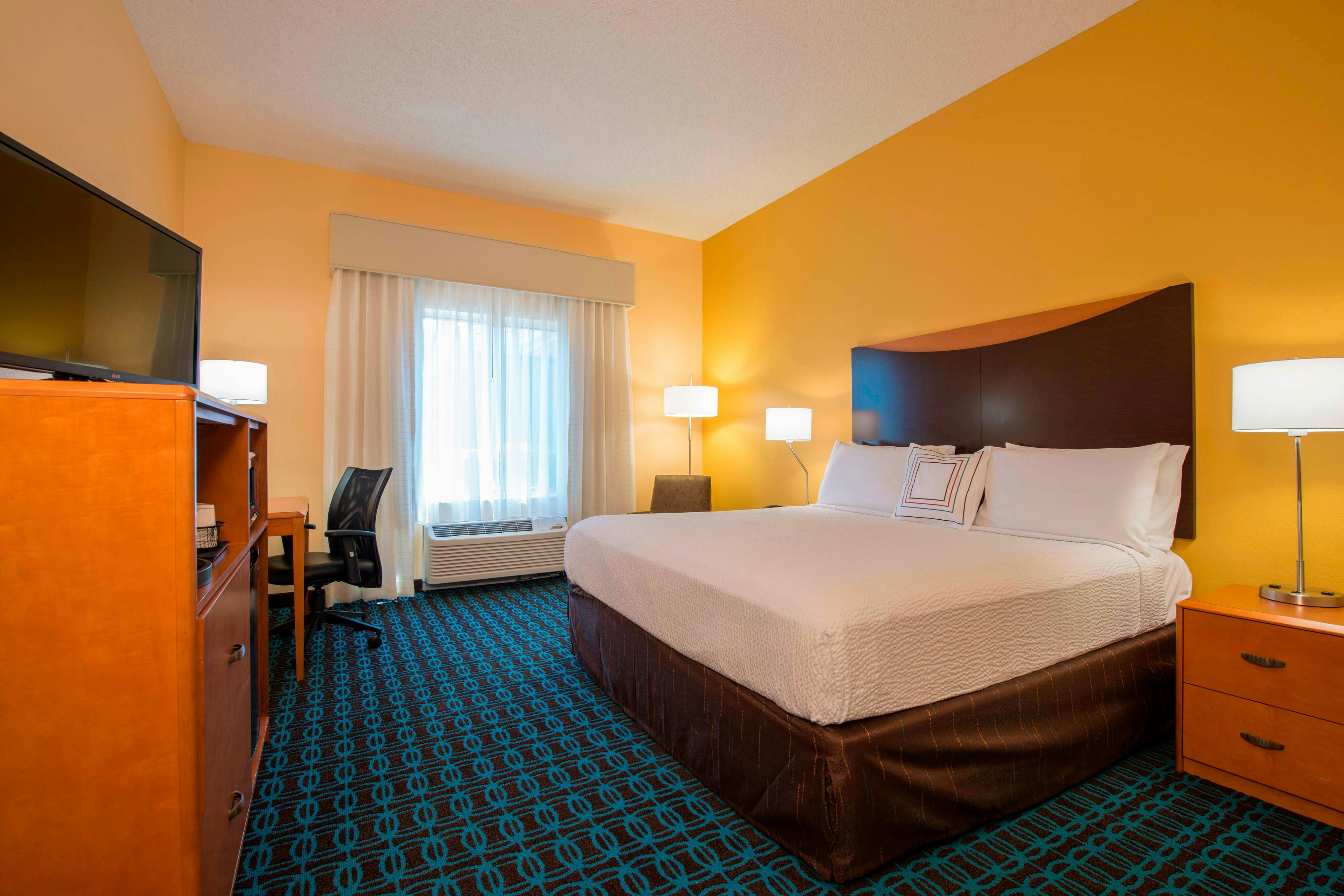 Fairfield Inn And Suites By Marriott Greenwood 10/47