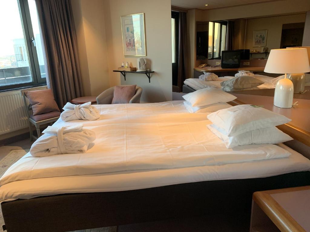 Superior, Twin Beds