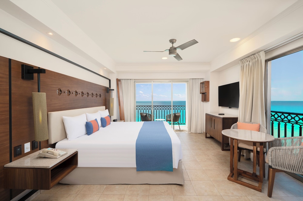 PANORAMIC, DOUBLE BED, OCEAN VIEW, BALCONY