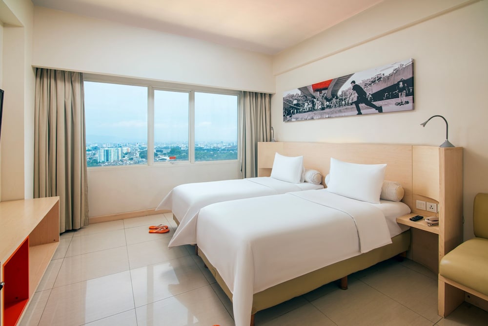 Harris Hotel And Conventions Ciumbuleuit 18/45