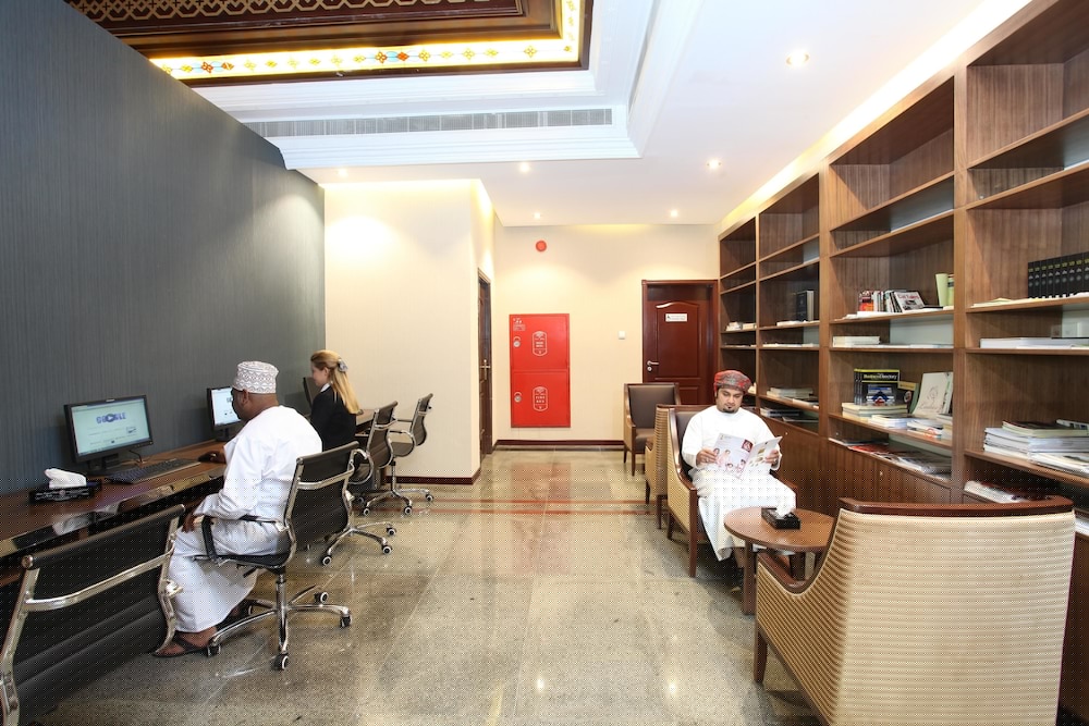 Ramee Guestline Hotel 52/63