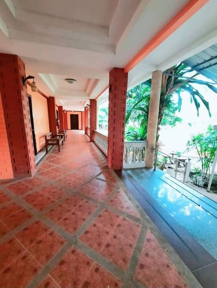 The Princess Beachfront Resort 6/18