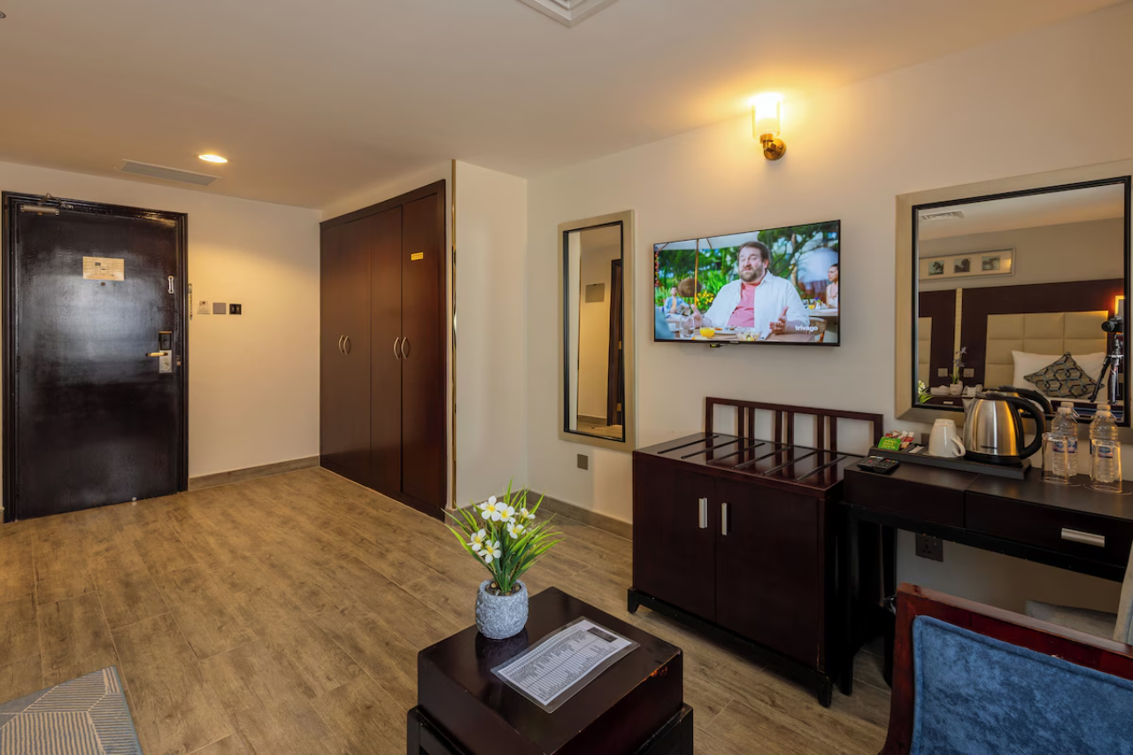 Grand Continent Hotel, Dubai 14/20