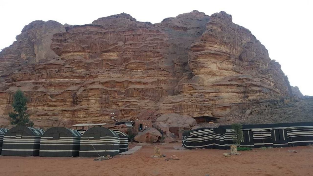 Wadi rum light camp 5/8