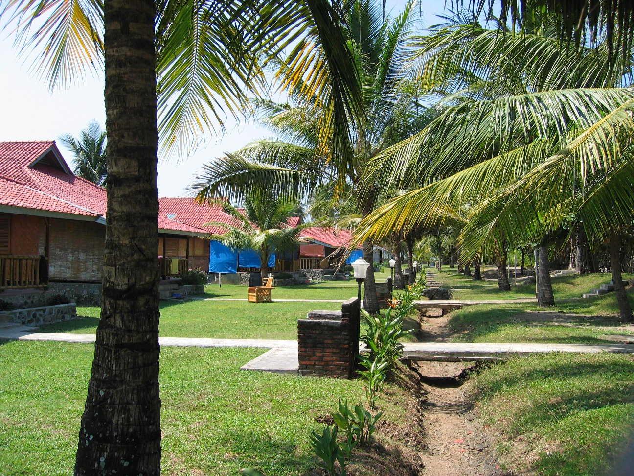 Ocean Queen Resort 27/29