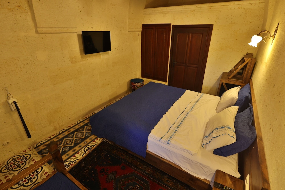 Demisos Caves The Hotel 5/50