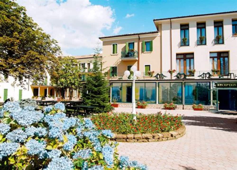 Park Hotel Jolanda 2/61