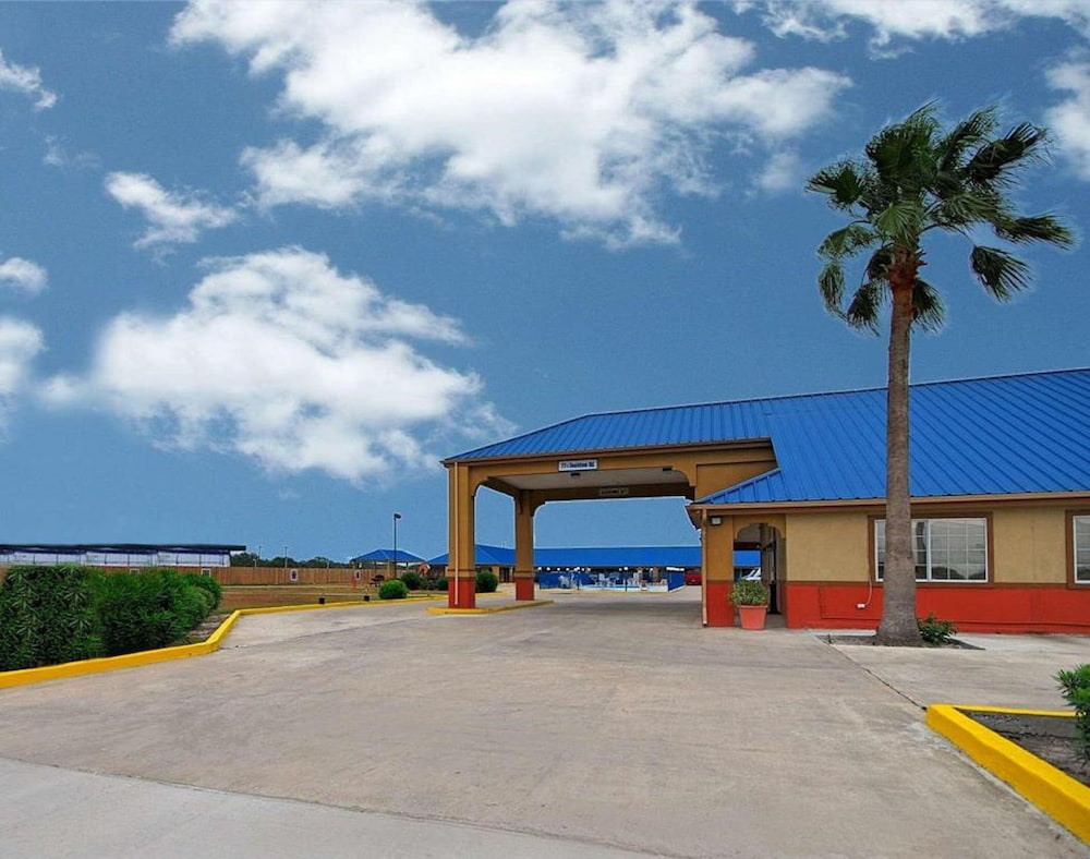 Americas Best Value Inn Sinton 1/32