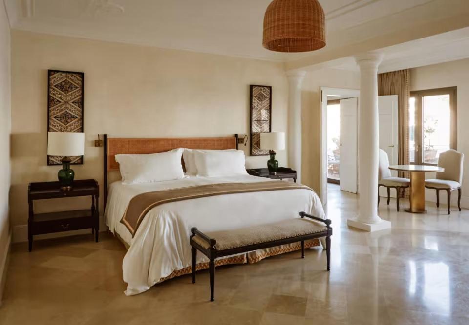 Suite, Villa