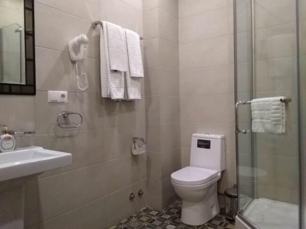 Eleon Boutique Hotel 21/28