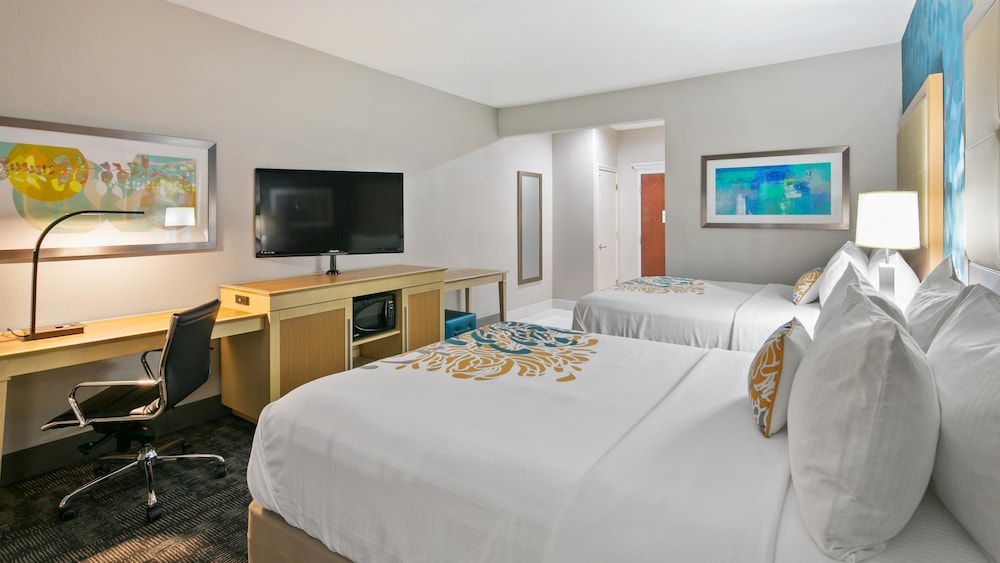 Best Western Plus Houston Atascocita Inn & Suites 13/39