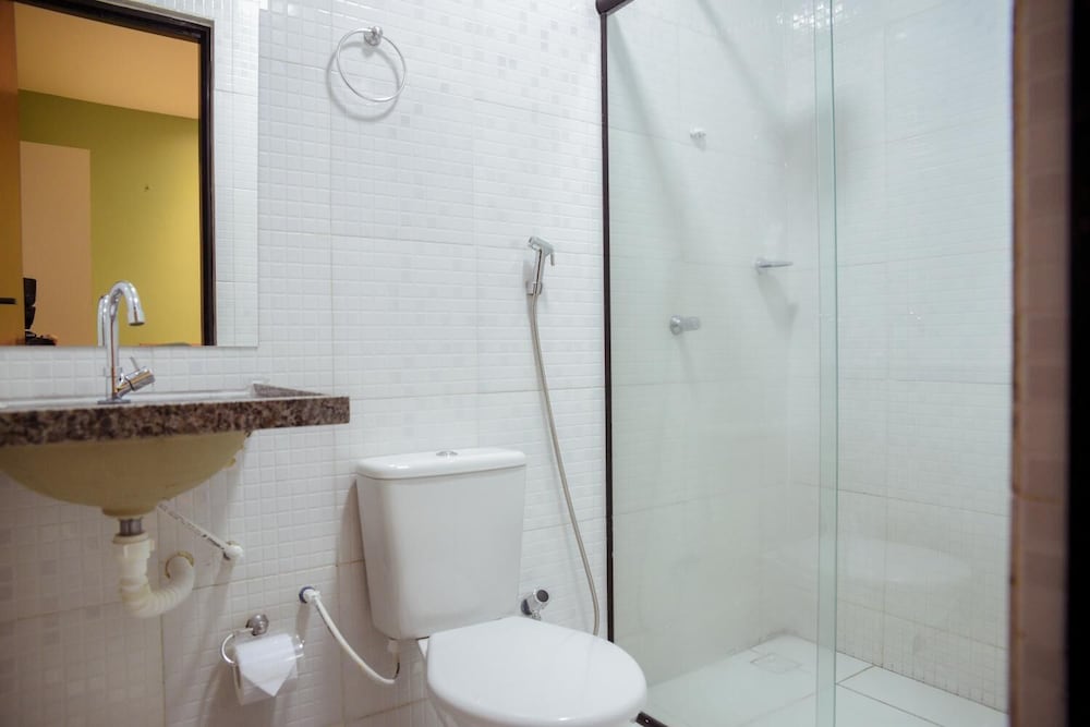 Hotel Vila Leste 38/43