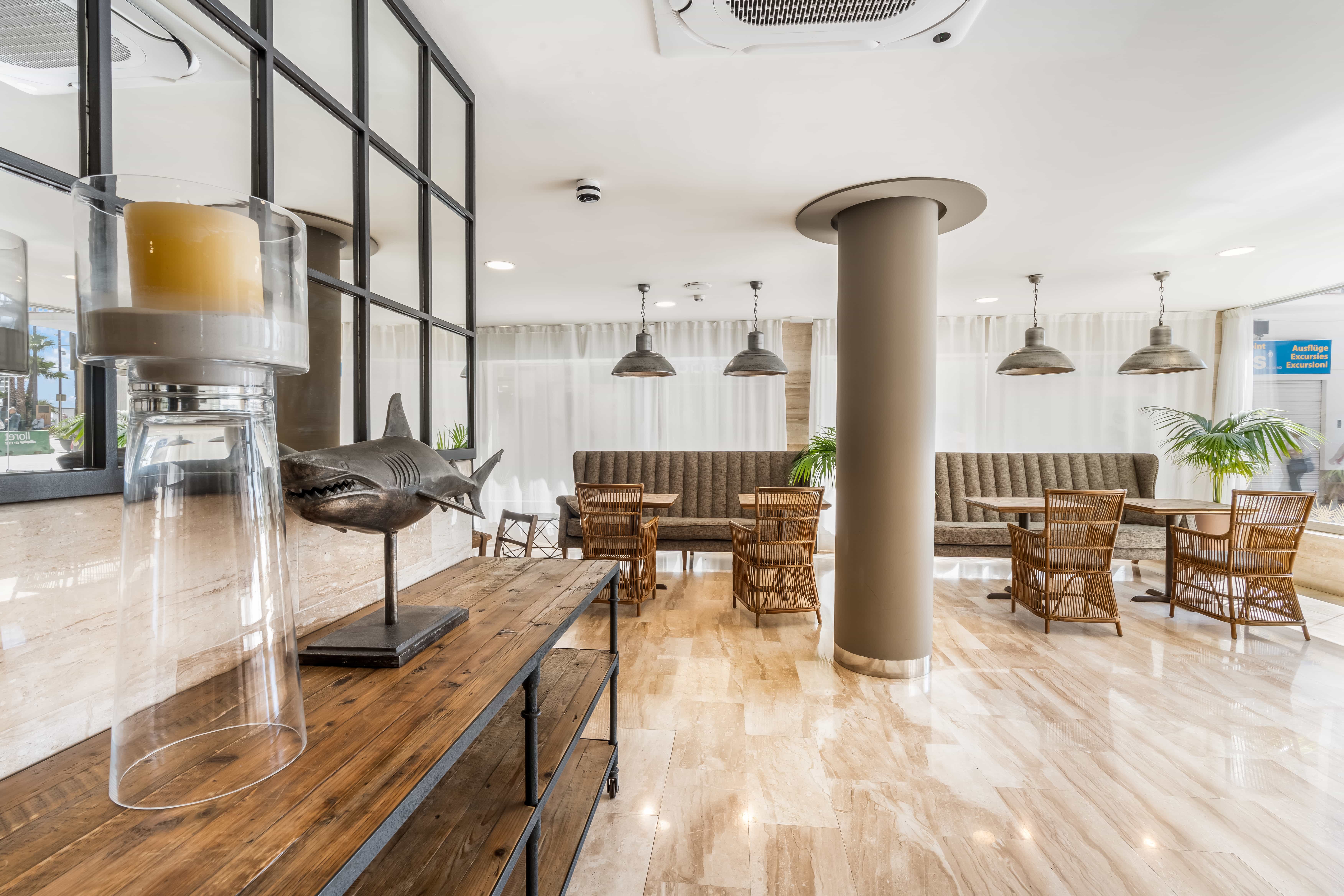 Metropol Hotel 32/50