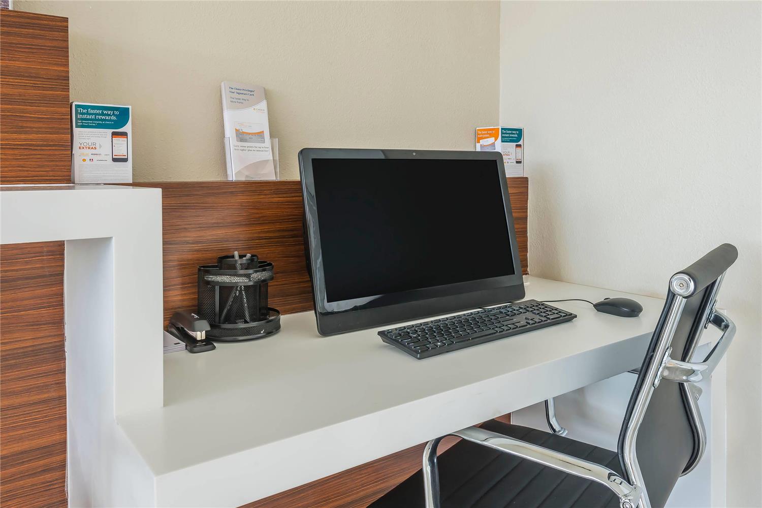 Quality Inn & Suites Kissimmee near Main Gate 32/41