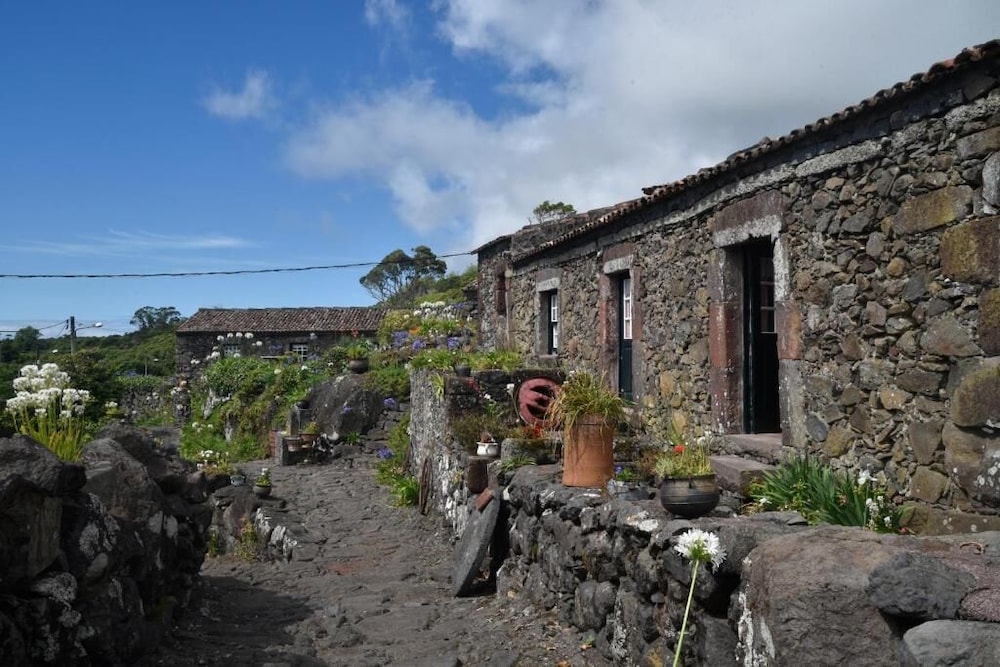 Aldeia da Cuada - Turismo de Aldeia 3/50