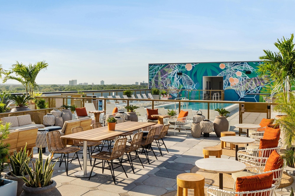 Aloft Tampa Midtown 5/53