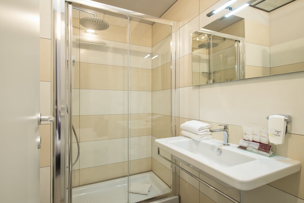 Arenula Suites 27/34
