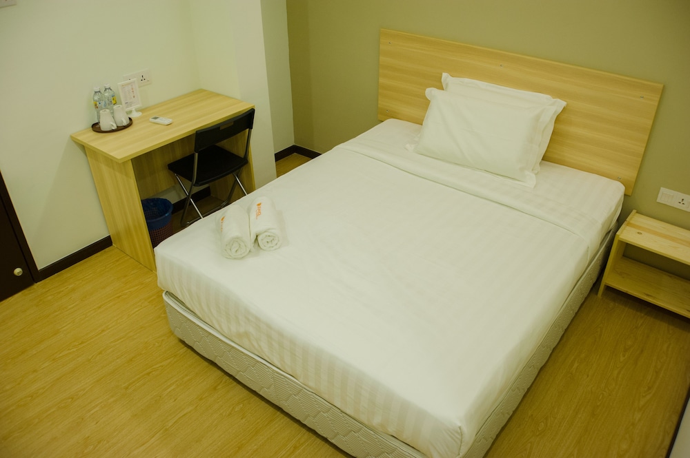 Orange Hotel Sungai Buloh 20/37