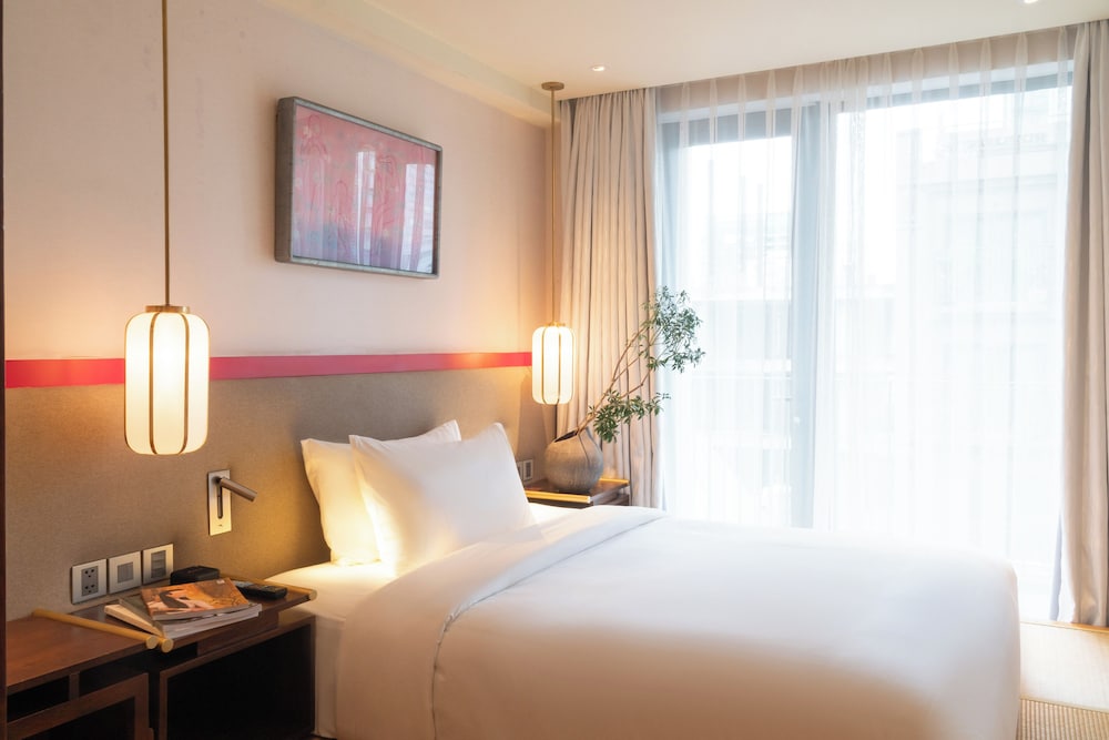 Suzu Saigon - A Boutique Hotel 50/51