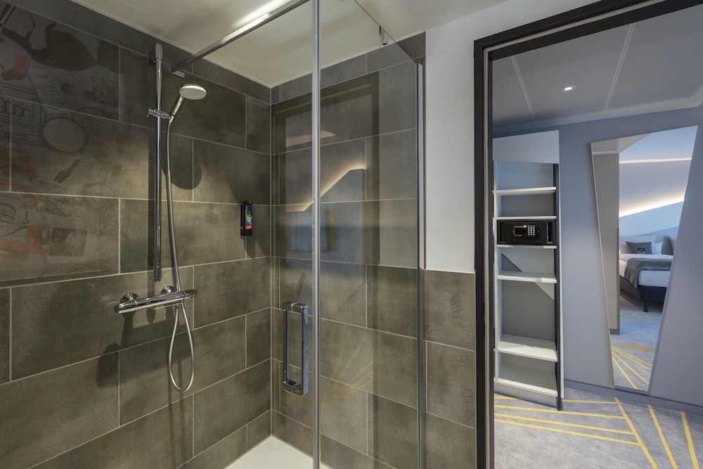 Holiday Inn - the niu, Coin Frankfurt Ostend by IHG 7/56