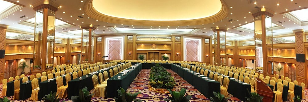 Pantower International Hotel 48/50