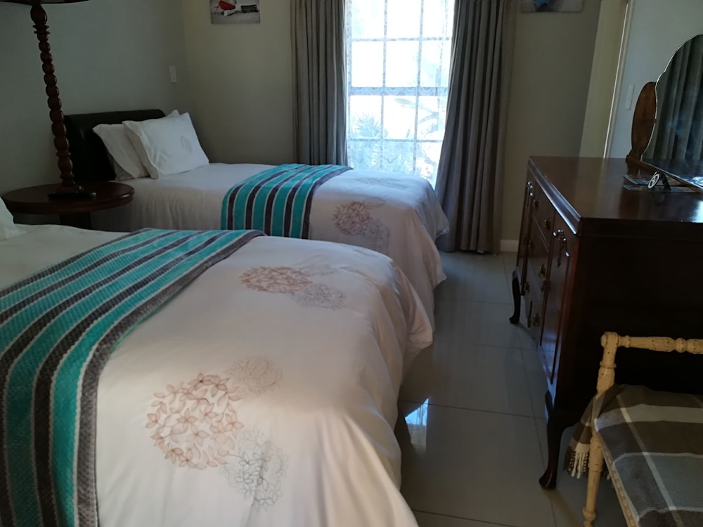 Blouberg Manor 7/50