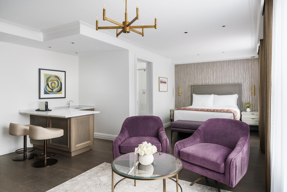 The Wallace Hotel 46/59