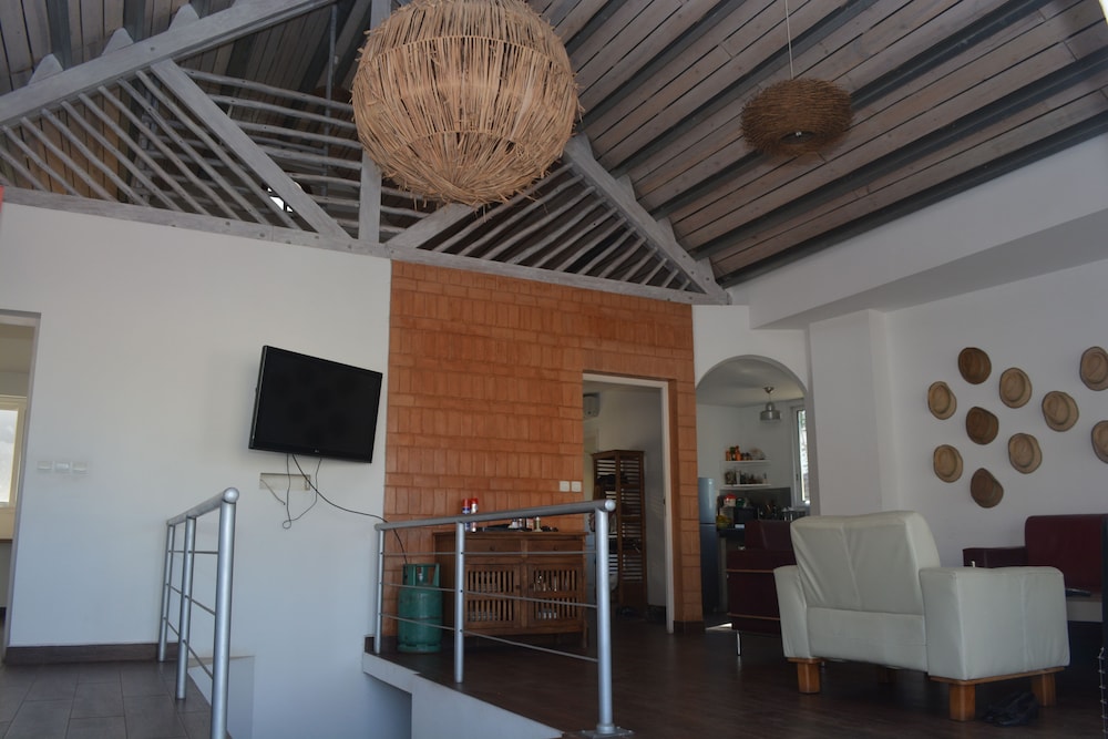 Hotel Restaurant La Ribaudière 27/49