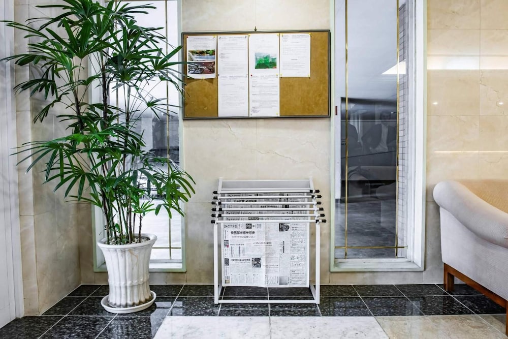 Saigon Court Serviced Apartment photo3