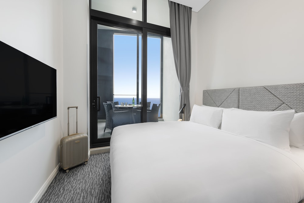 Meriton Suites Surfers Paradise 18/50