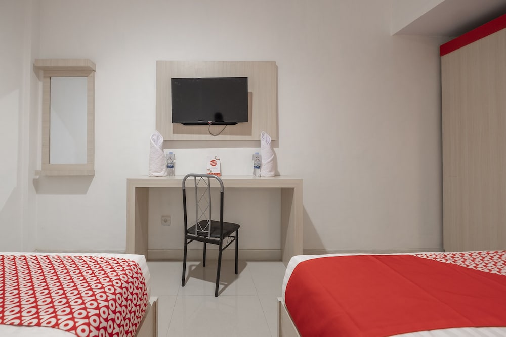 OYO 1633 Hotel Darma Nusantara 18/33