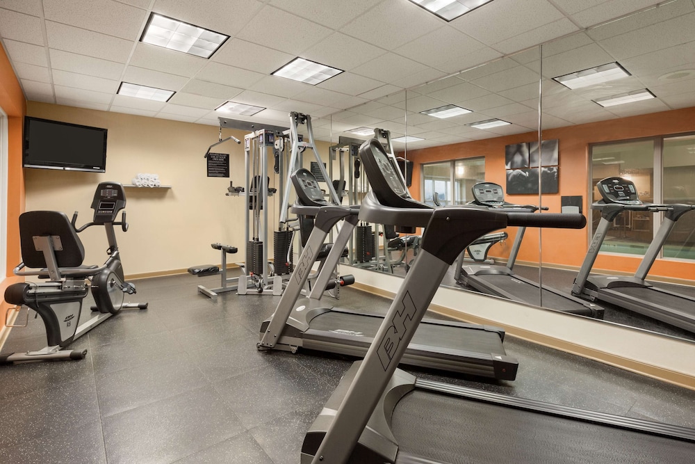 Country Inn & Suites By Radisson, Doswell (Kings Dominion), VA 15/39
