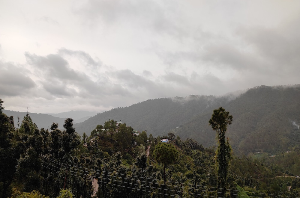 JuSTa Luxe Mukteshwar Retreat and Spa Mukteshwar 43/50