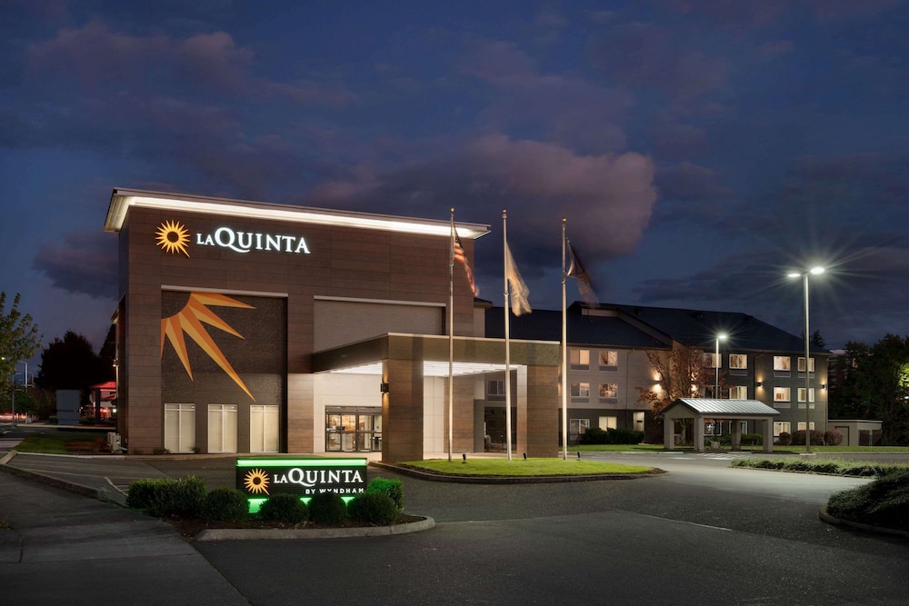 La Quinta Inn And Suites By Wyndham Springfield 3/46