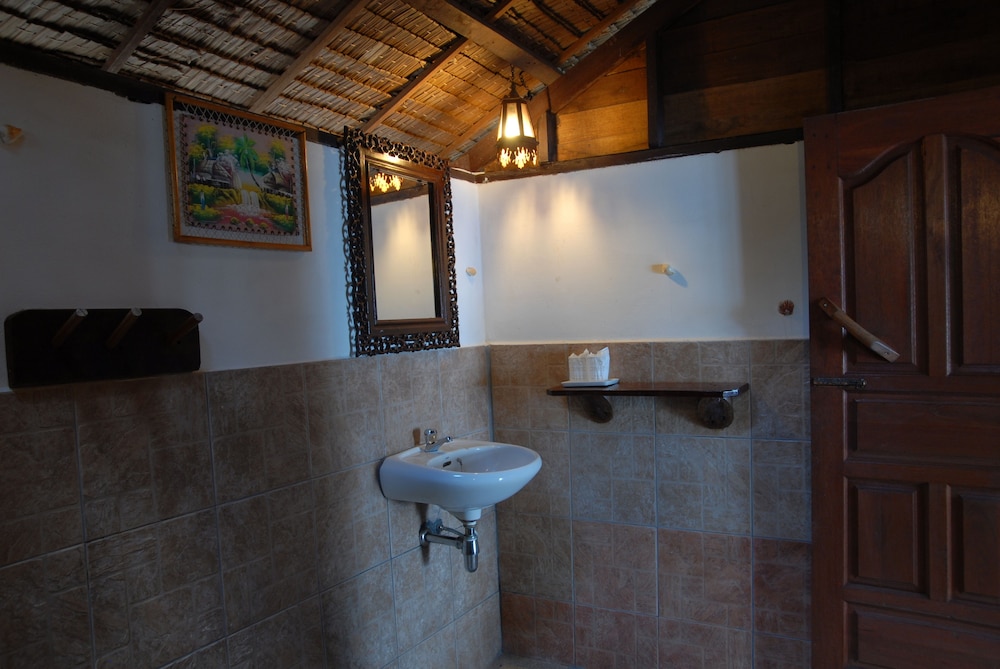 SENSI PARADISE BEACH RESORT 50/50