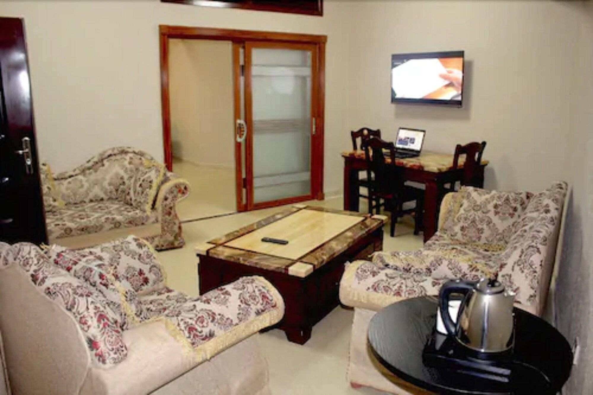 Corina Hotel 16/24