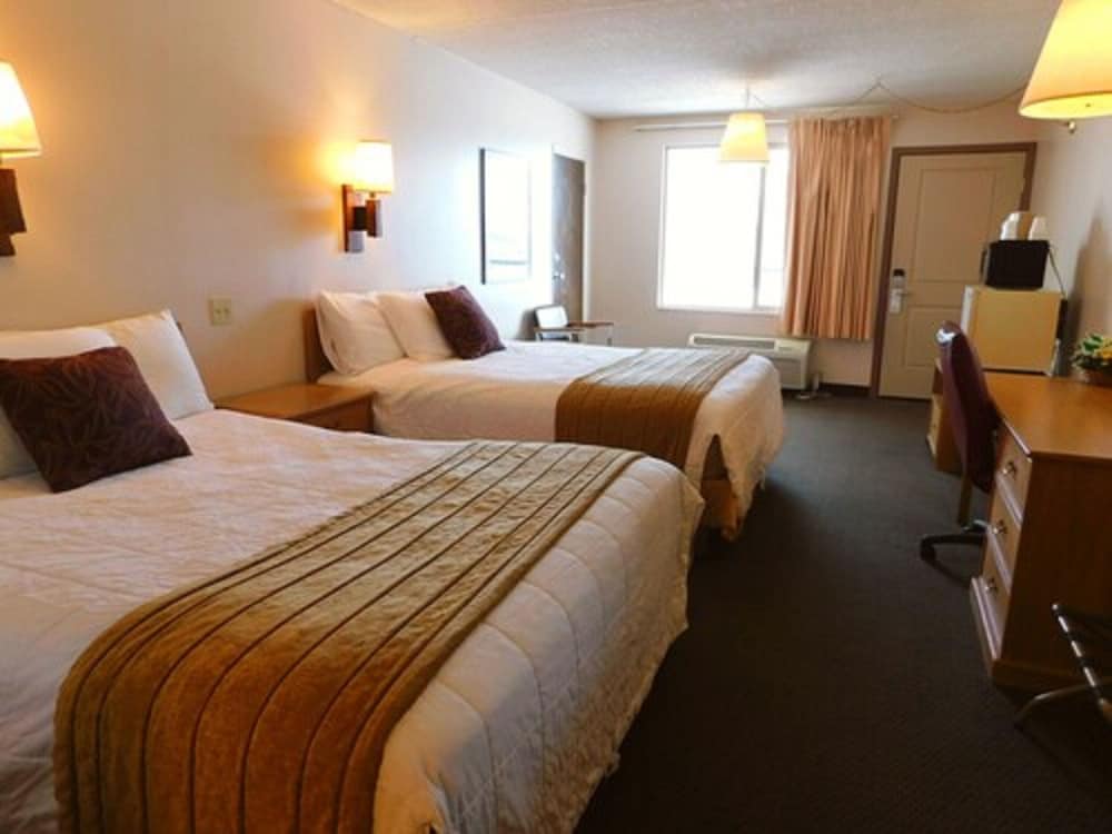 Laramie Valley Inn 13/35