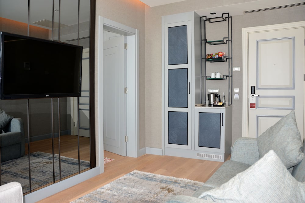 Cvk Taksim Hotel 8/76